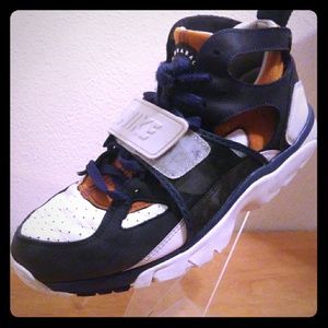 Nike Hurache Mens size 9.0